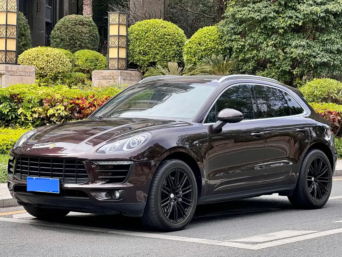 Фото 1 - Porsche Macan