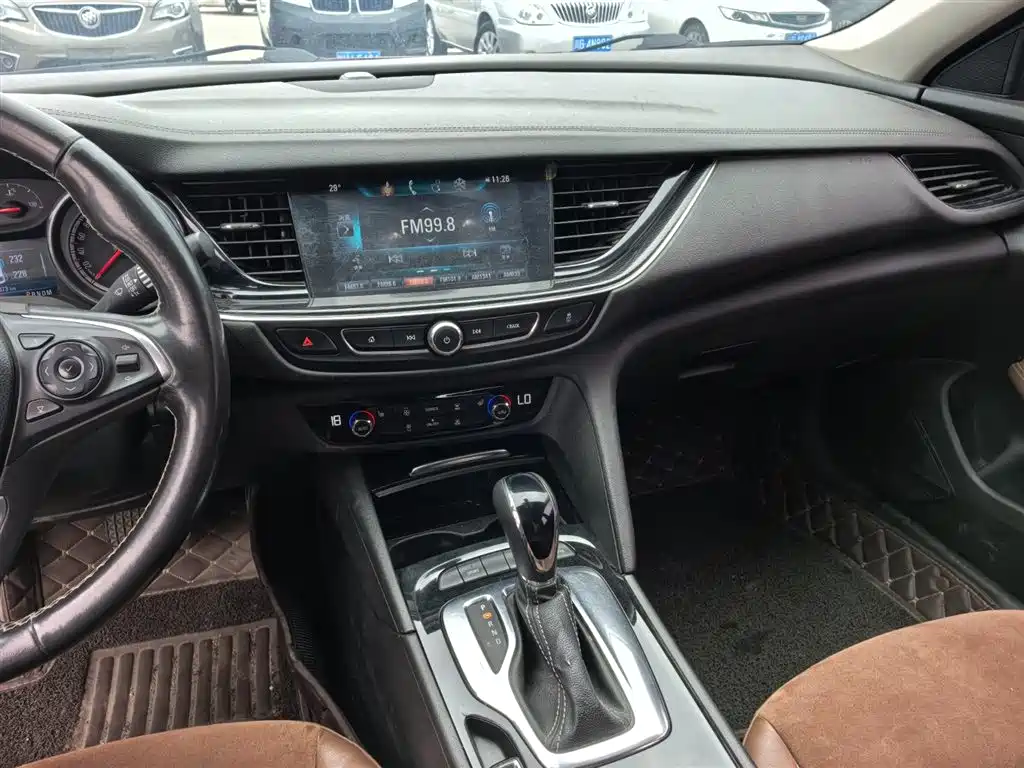 Buick Regal 2017 20T Elite Type фото 13