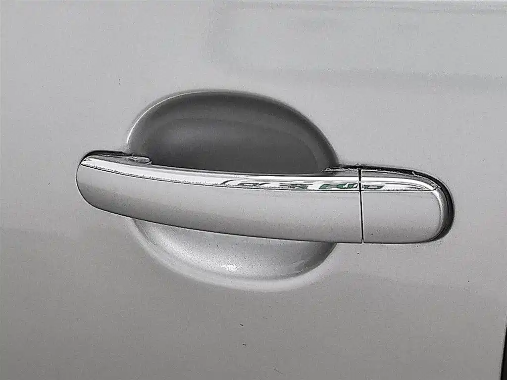 Volkswagen Sagitar 2012 1.6L Automatic Comfort Type фото 18