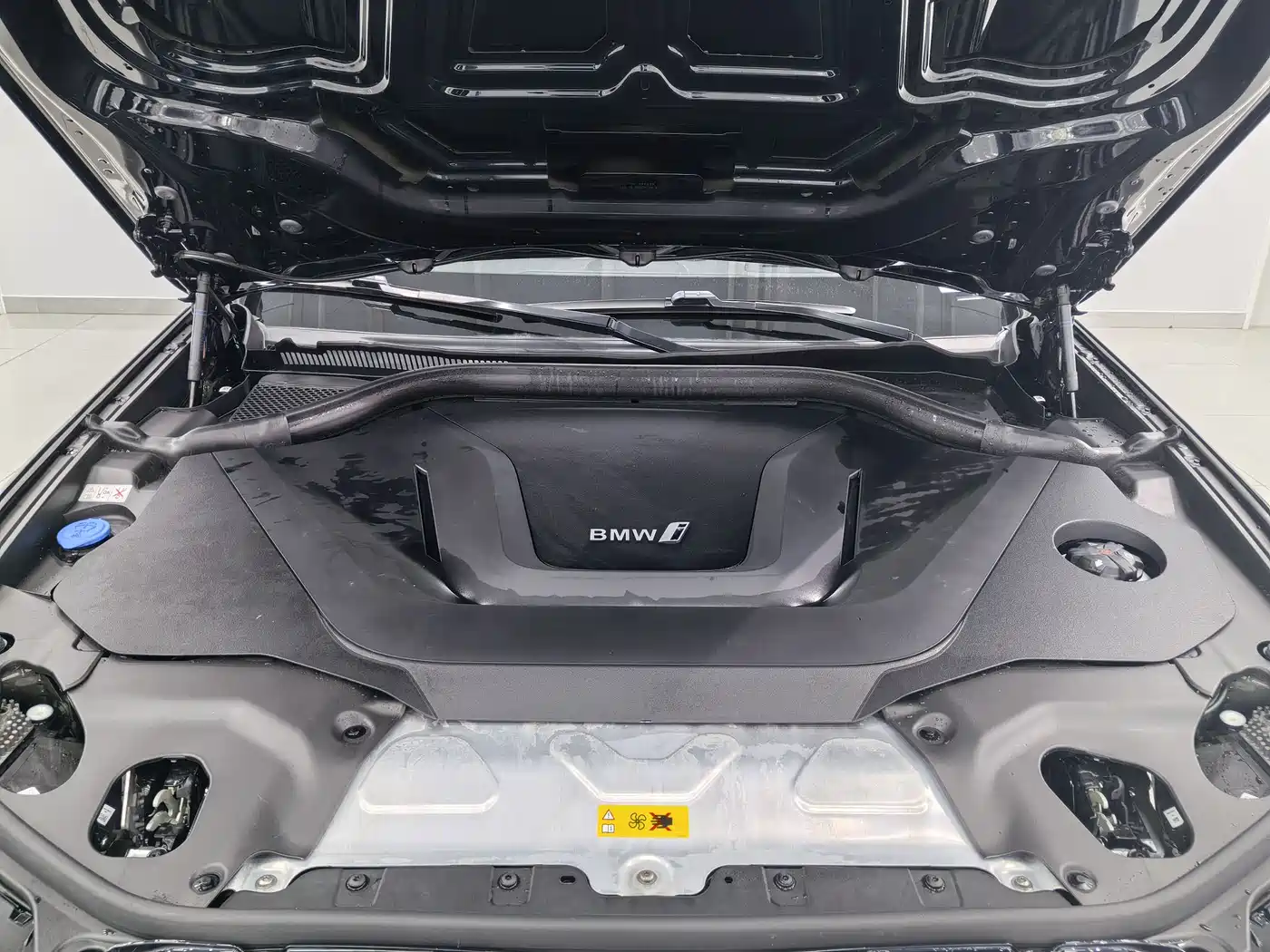 BMW iX3 2022 Innovation Leader фото 24