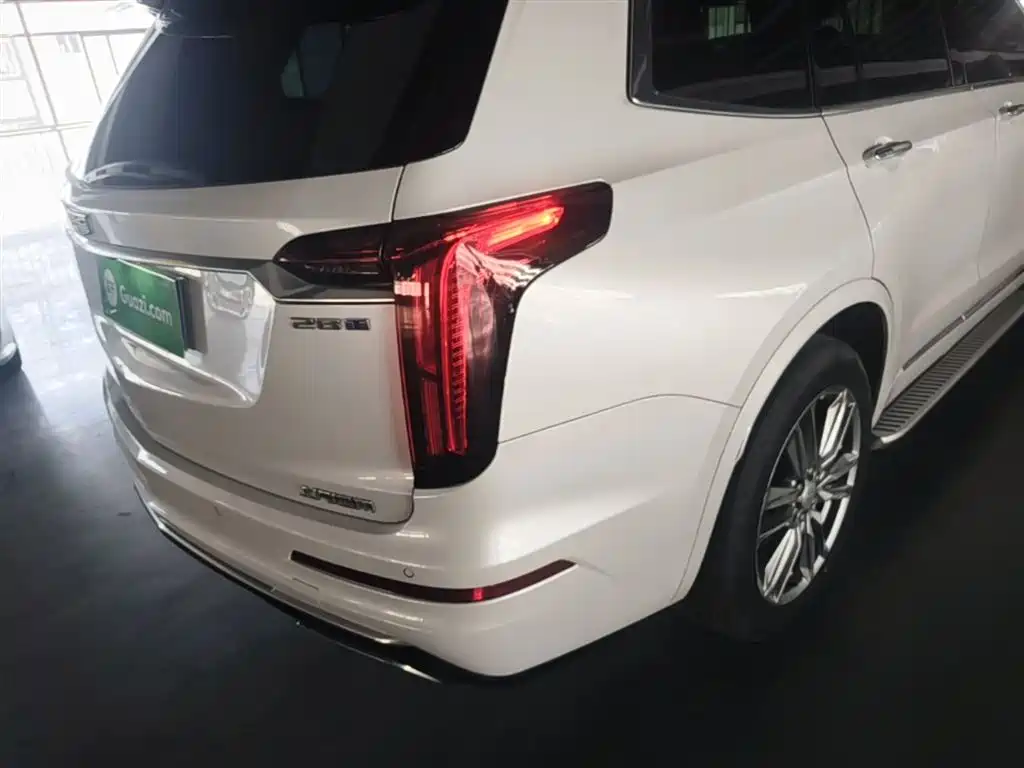 Cadillac XT6 2022 2.0T 7-Seater 2WD Luxury Edition фото 8