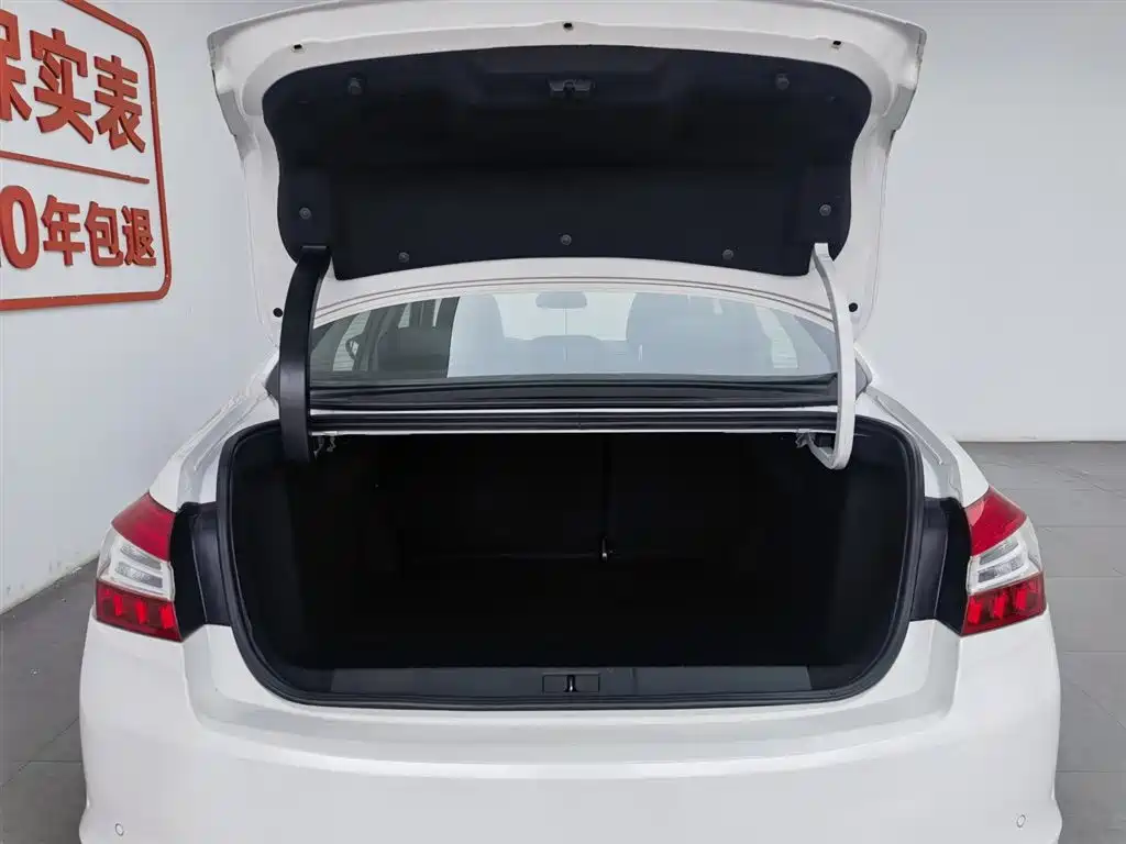 Peugeot 408 2014 1.6T Automatic Supreme Edition фото 16