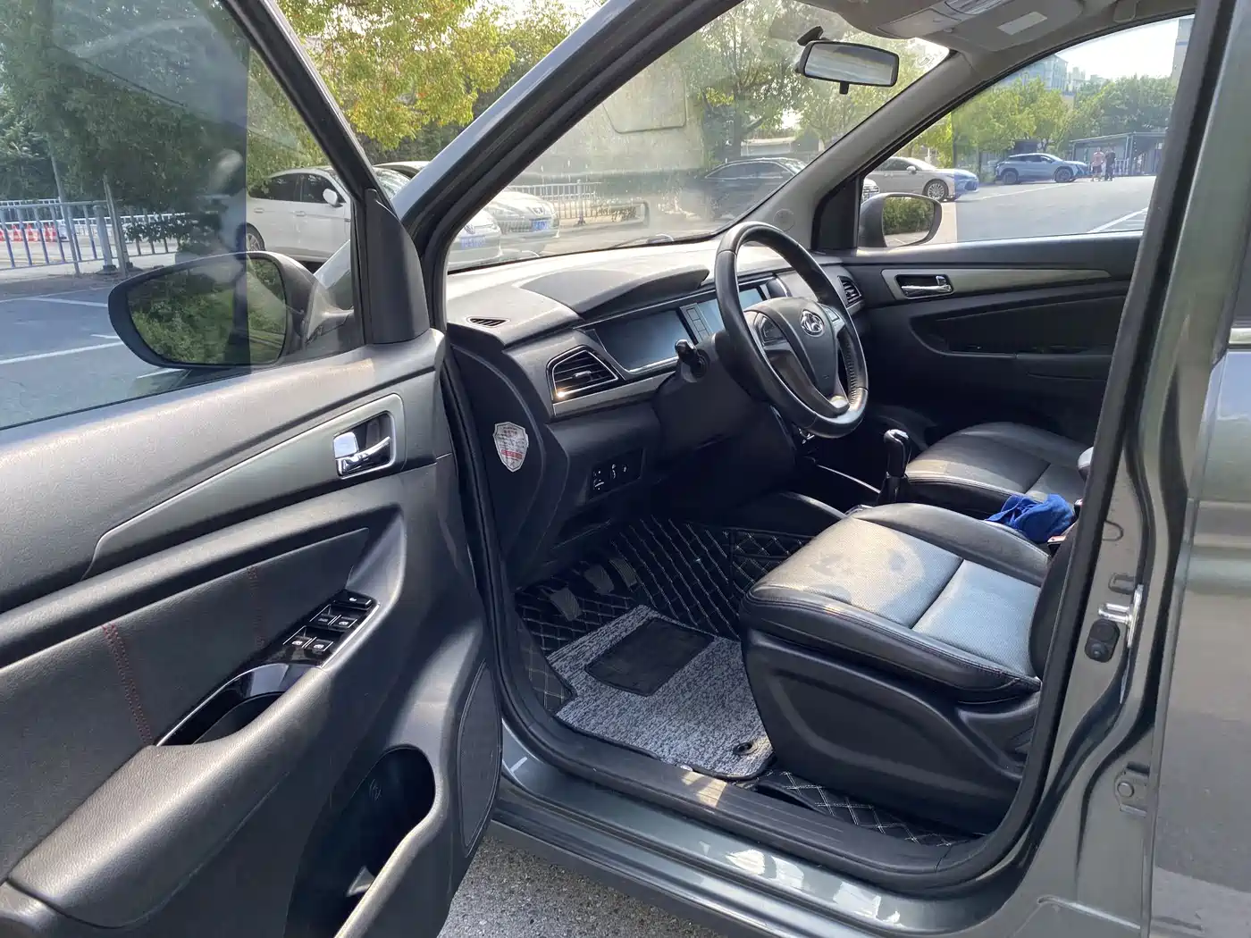 Changan Kaicheng Changan Oushang A600 2016 2016 1.5L Manual Luxury 7-Seater