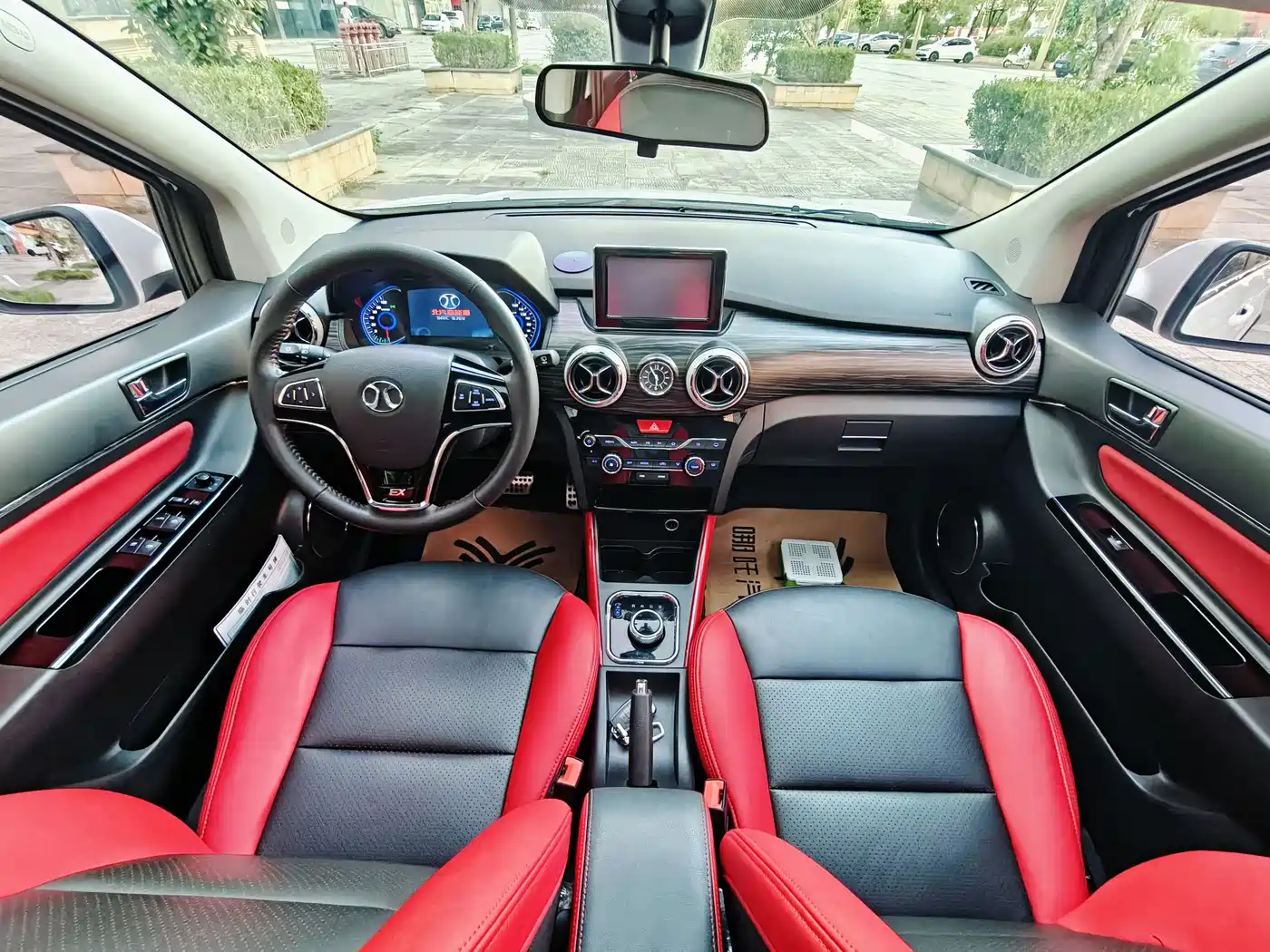 BAIC New Energy EX 2018 2018 EX360 Trend Edition