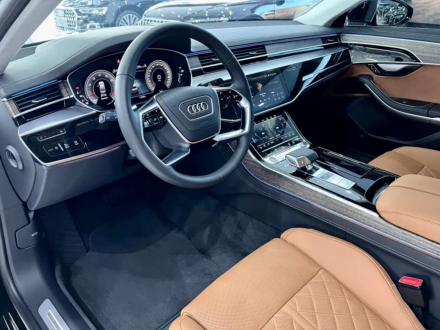 AUDI A8