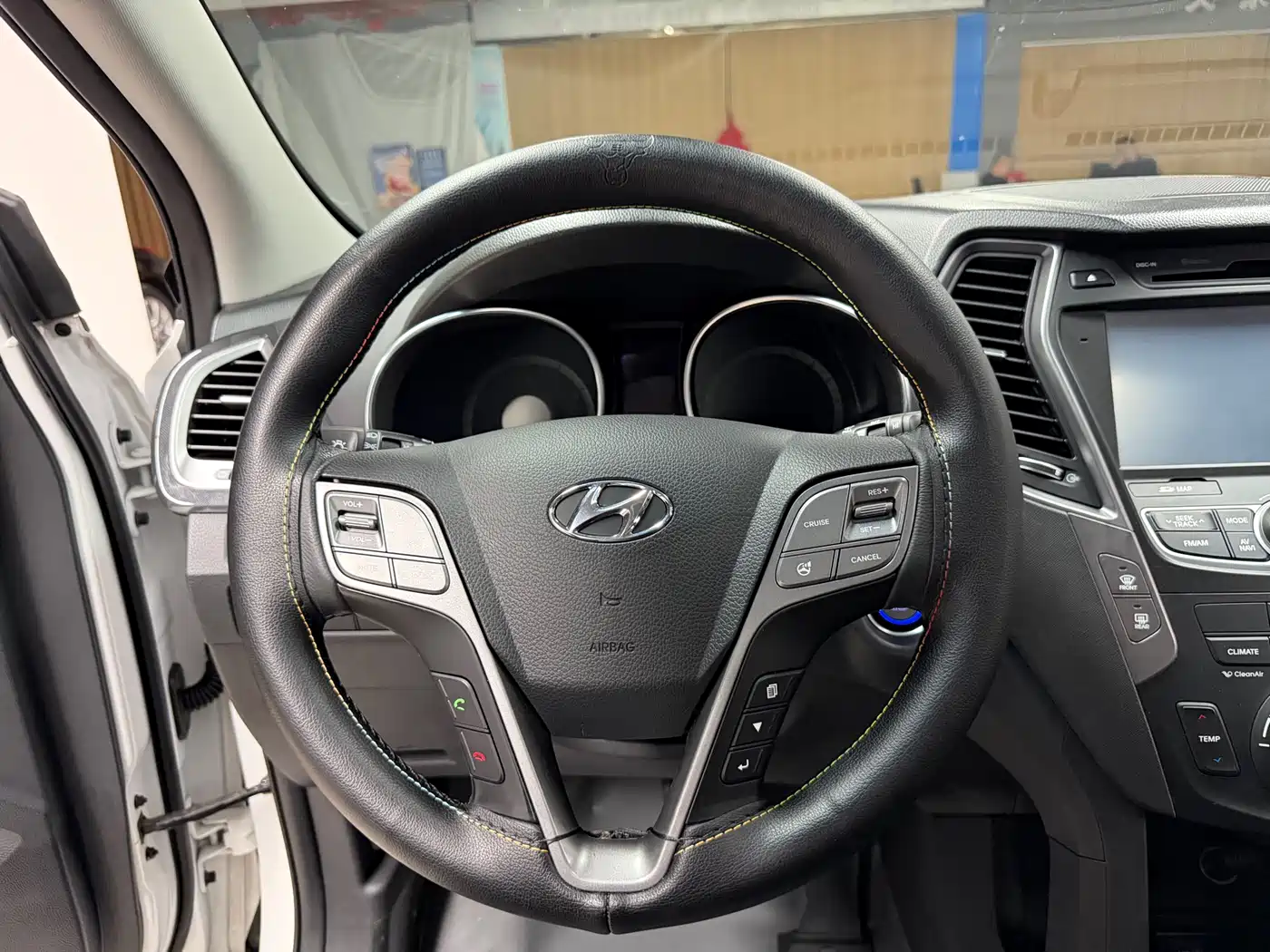 Hyundai Santa Fe 2013 Facelift 2.4L Automatic 4WD Smart фото 10