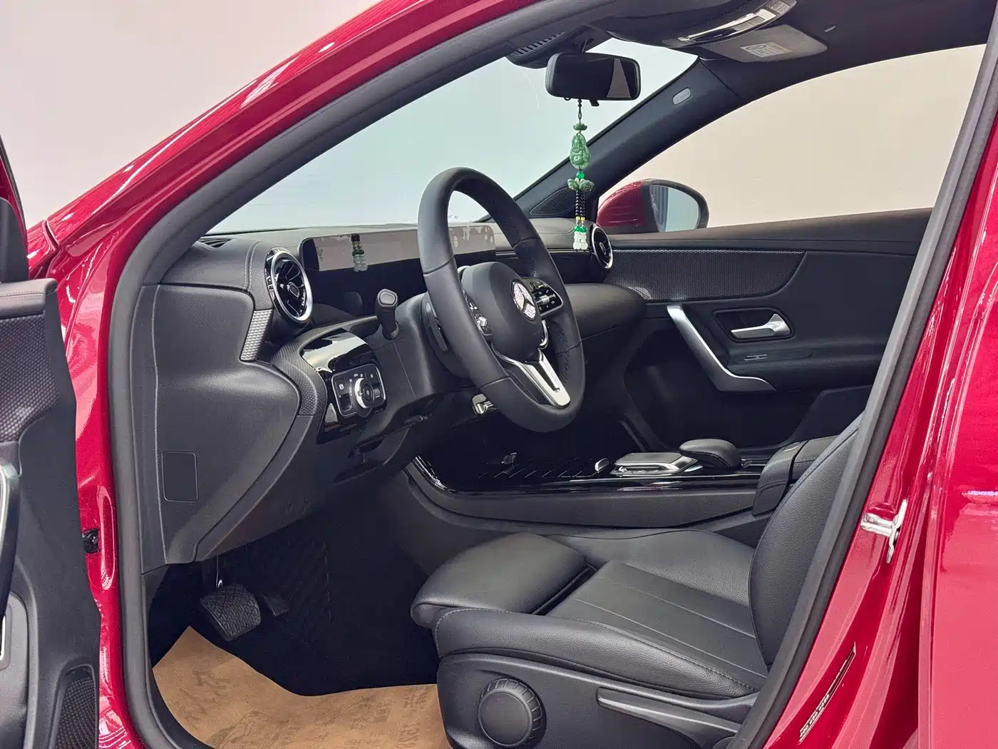 Mercedes-Benz A-Class 2021 A 200 L Sport Sedan Dynamic Type фото 4