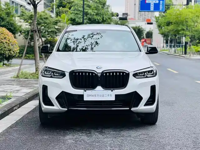 BMW X3 xDrive30i, Лидер, M Чёрный пакет