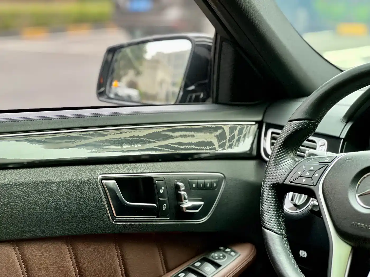 Mercedes-Benz E-Class 2015 E 320 L Sport 4MATIC фото 10