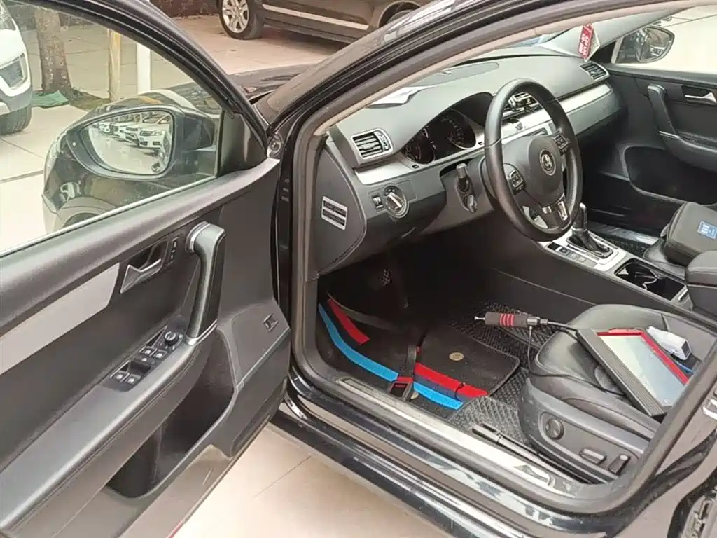Volkswagen Magotan 2016 1.8TSI Smart Leading фото 16