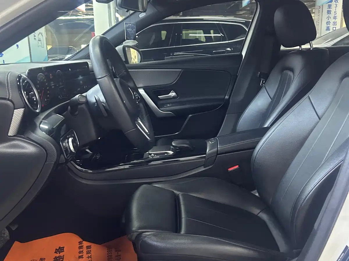 Mercedes-Benz A-Class 2022 A 180 L Sport Sedan фото 11