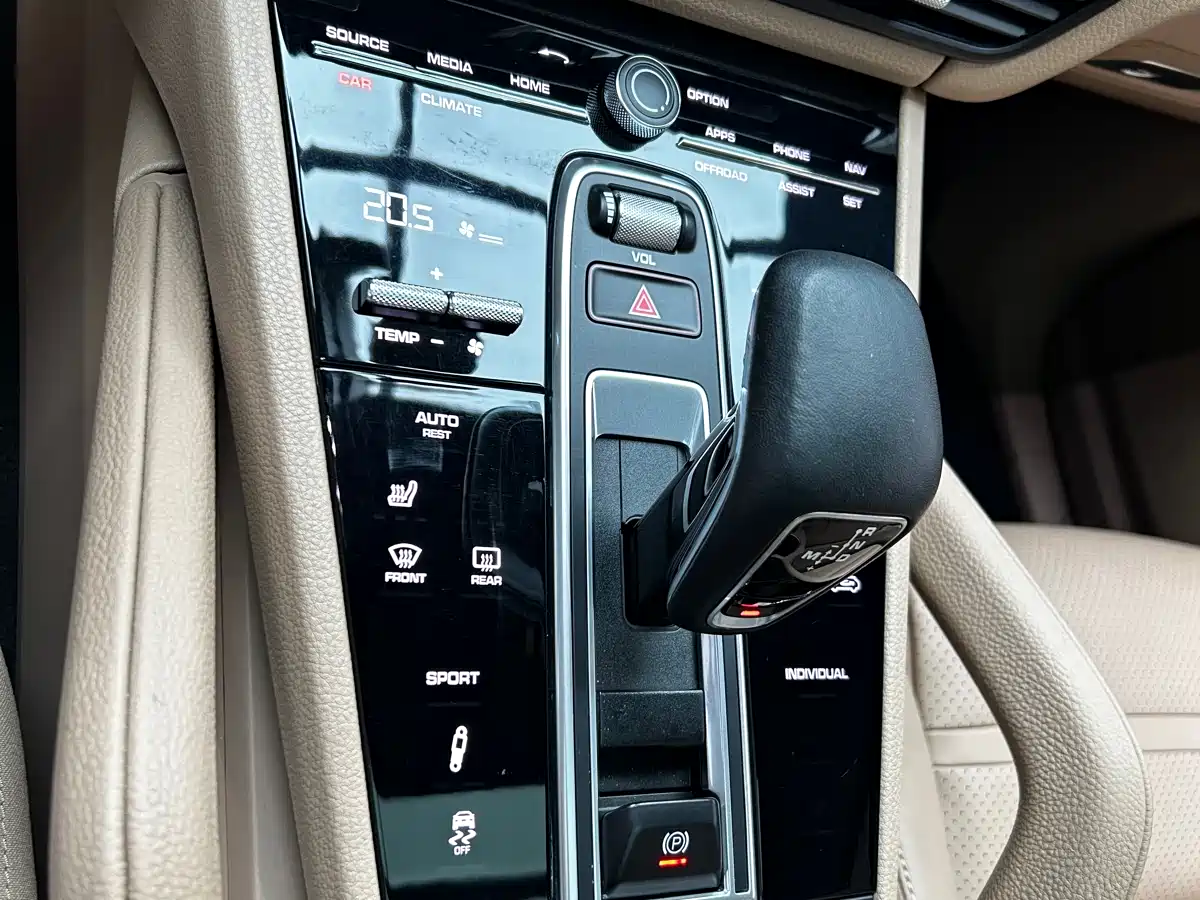 Porsche Cayenne 2018 Cayenne 3.0T фото 10