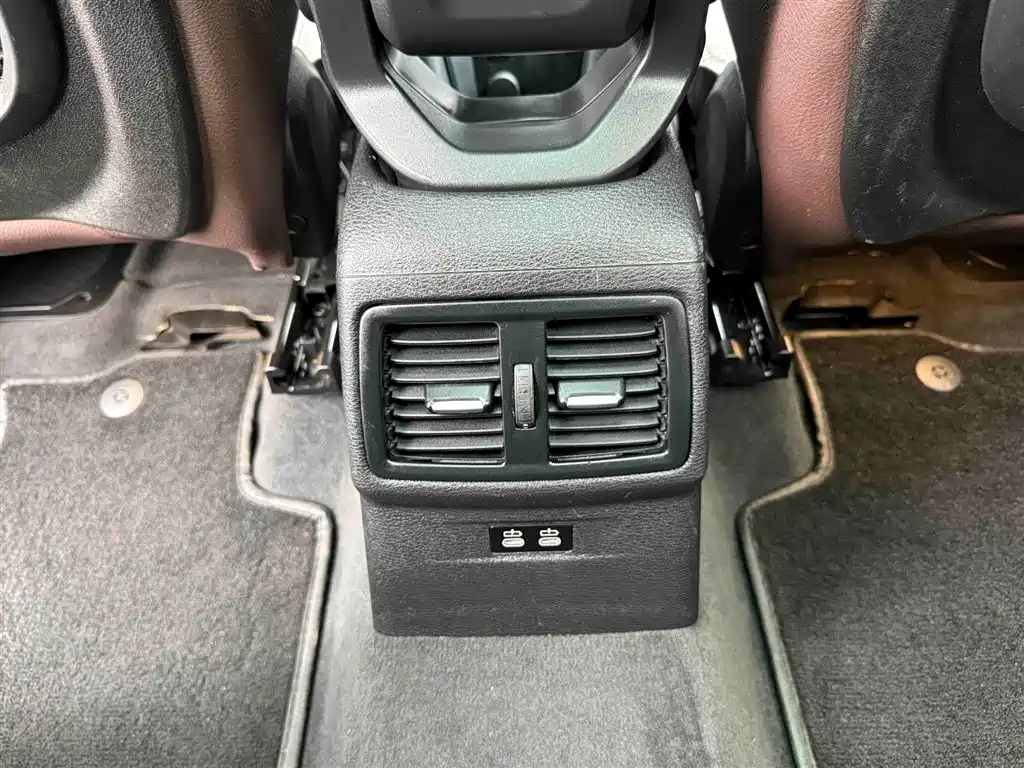 BMW X1 2020 sDrive25Li Leading Model фото 21