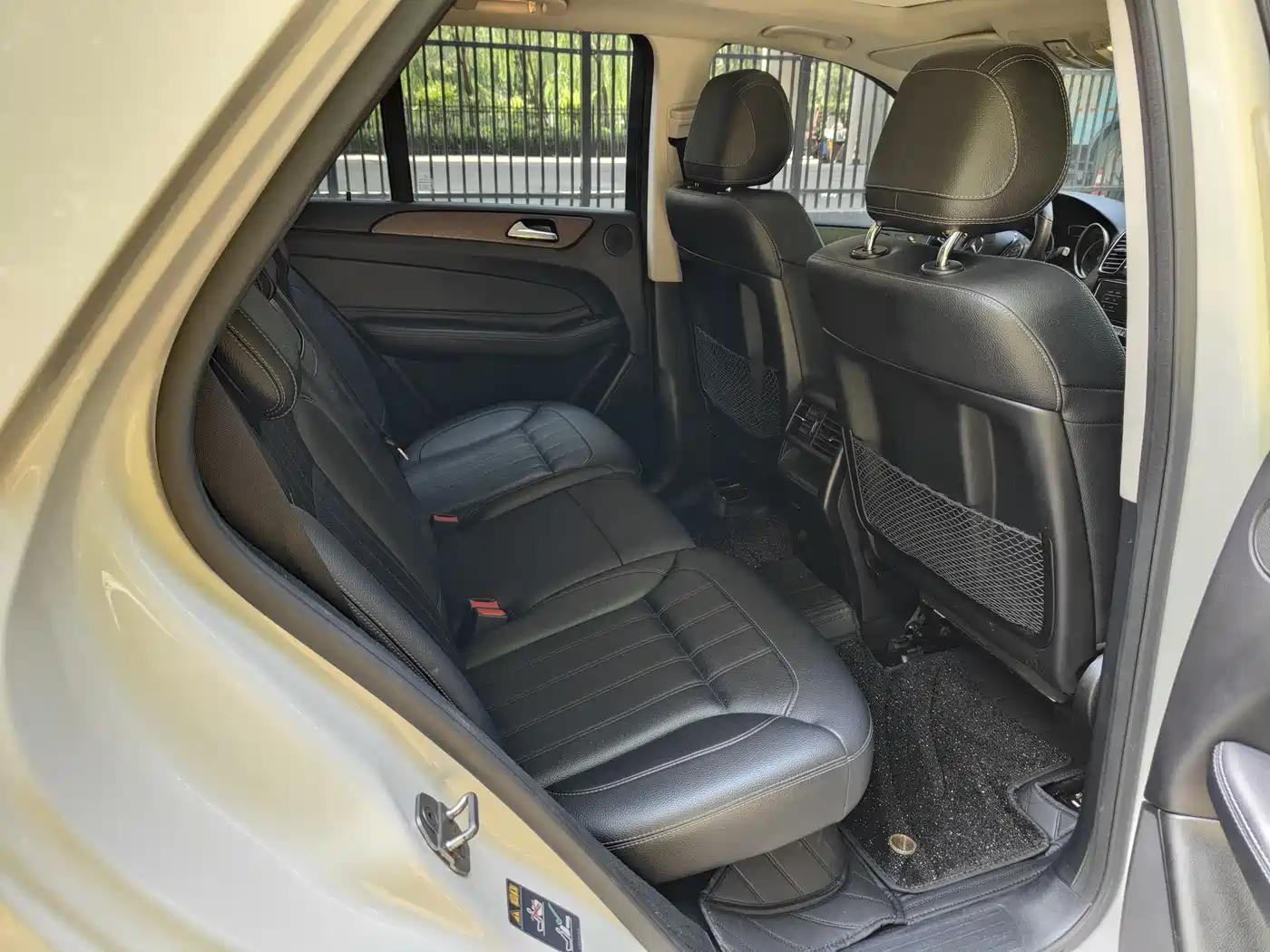 Mercedes-Benz GLE 2016 GLE 320 4MATIC Luxury фото 11