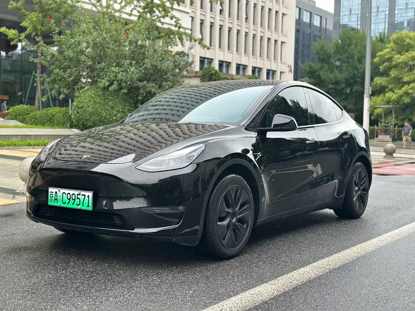 Tesla Model Y 2023