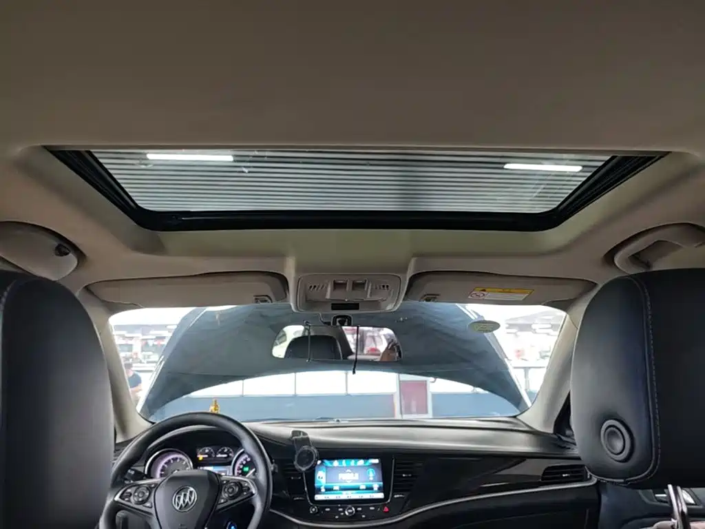 Buick Verano 2017 Sedan 20T DCT Leading фото 18