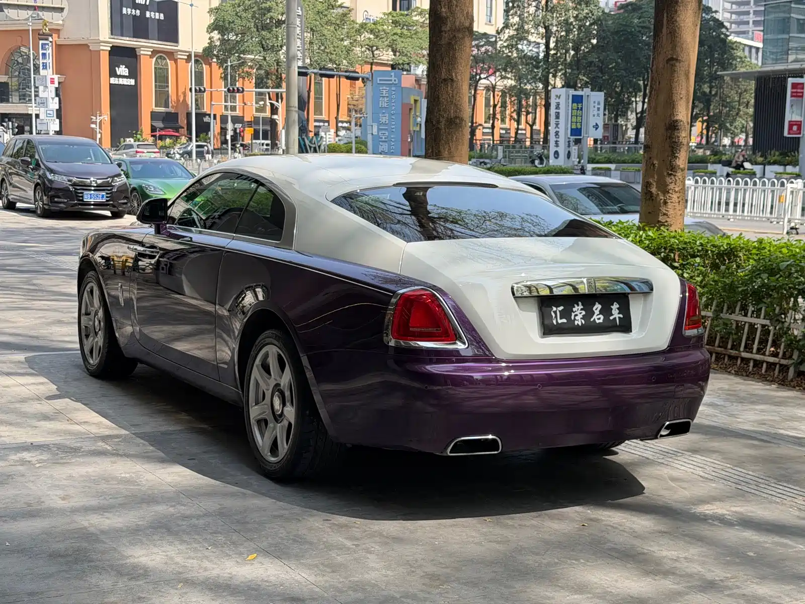 Фото 9 - Rolls-Royce Wraith