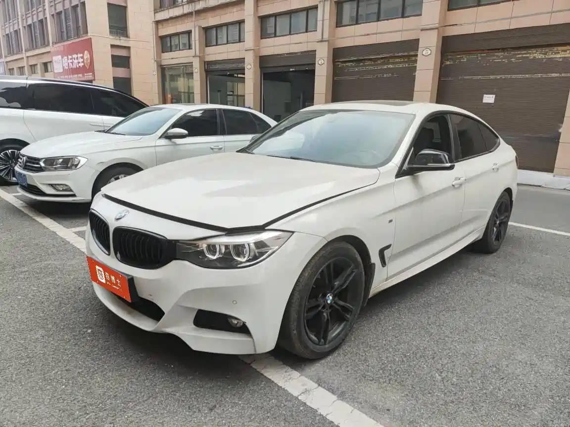 BMW 3 Series GT 2019 320i M Sport Model