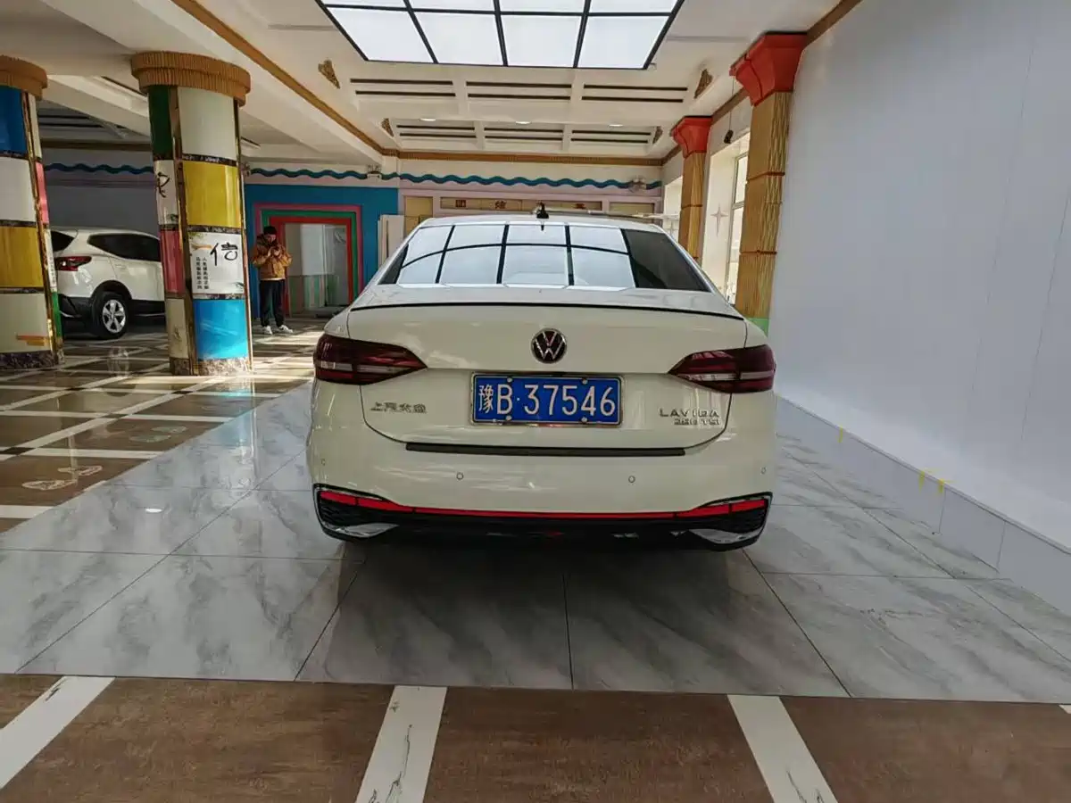 Volkswagen Lavida 2023 280TSI DSG Starlight Comfort Edition фото 7