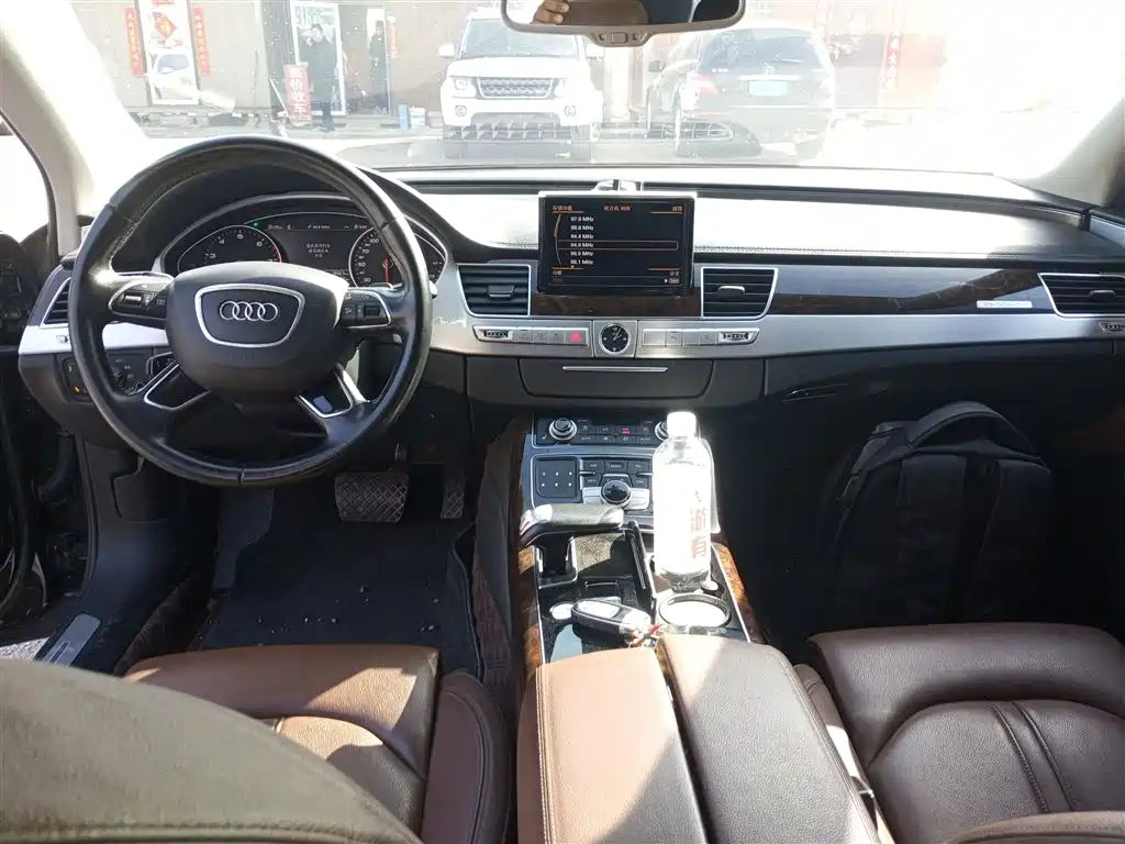 Audi A8 2014 A8L 45 TFSI quattro Comfort фото 10