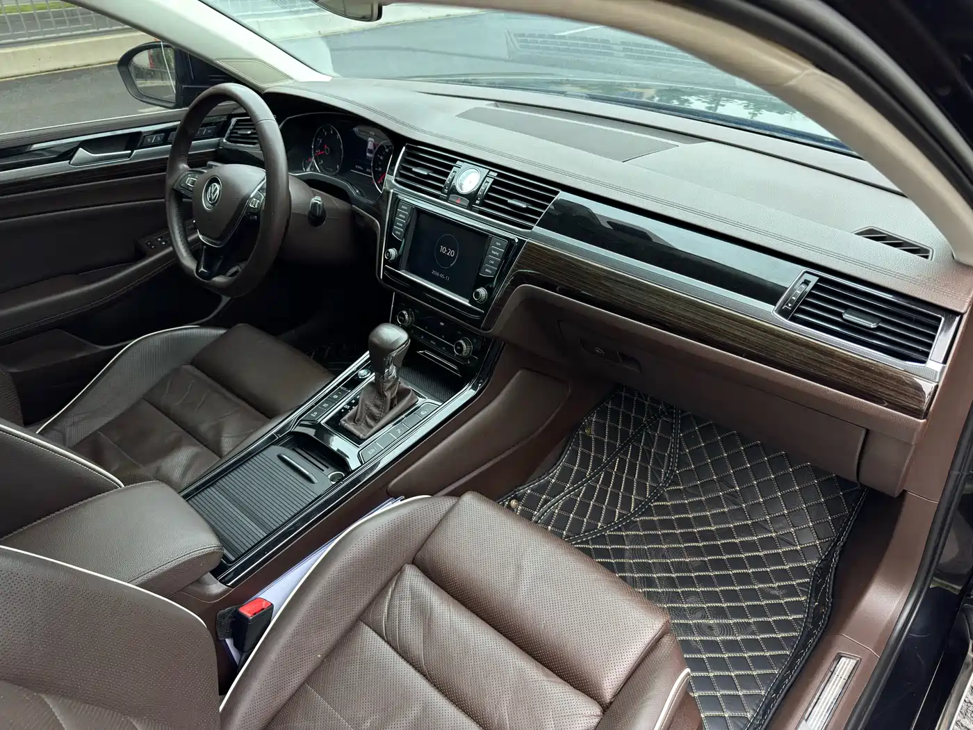 Volkswagen Phideon 2016 380TSI 2WD Ultimate Edition фото 9