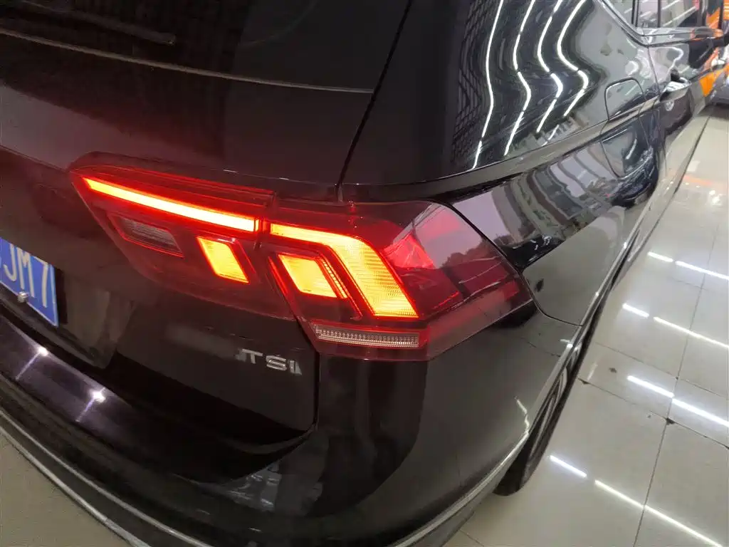 Volkswagen Tiguan L 2022 330TSI Automatic 2WD Smart Edition фото 8