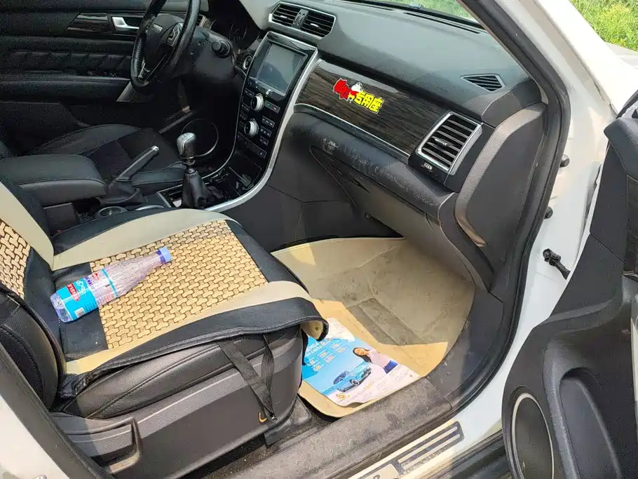 Haval H2 2015 2016 Red Label 1.5T Manual 2WD Elite