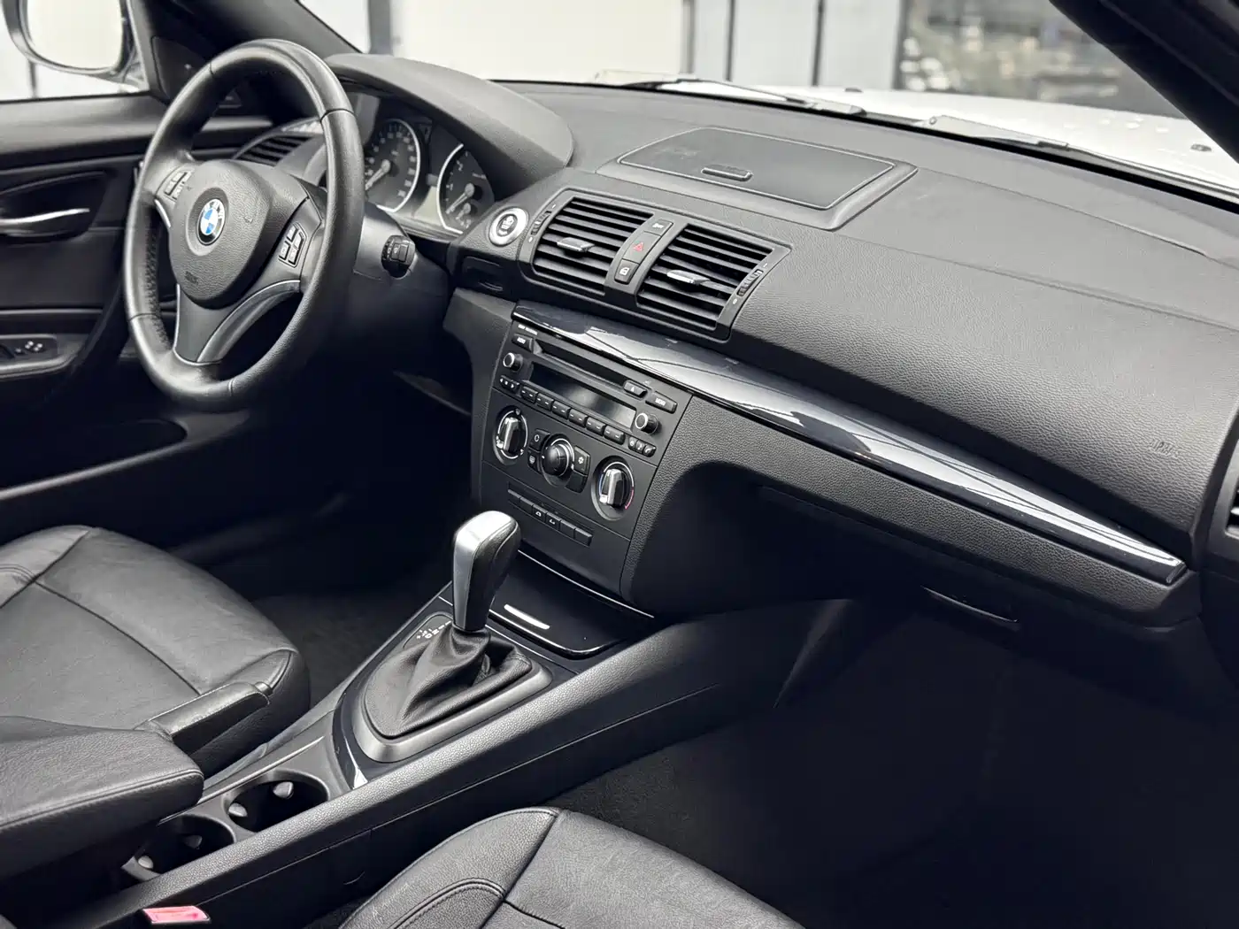 BMW 1 Series (Import) 2011 120i Convertible фото 19