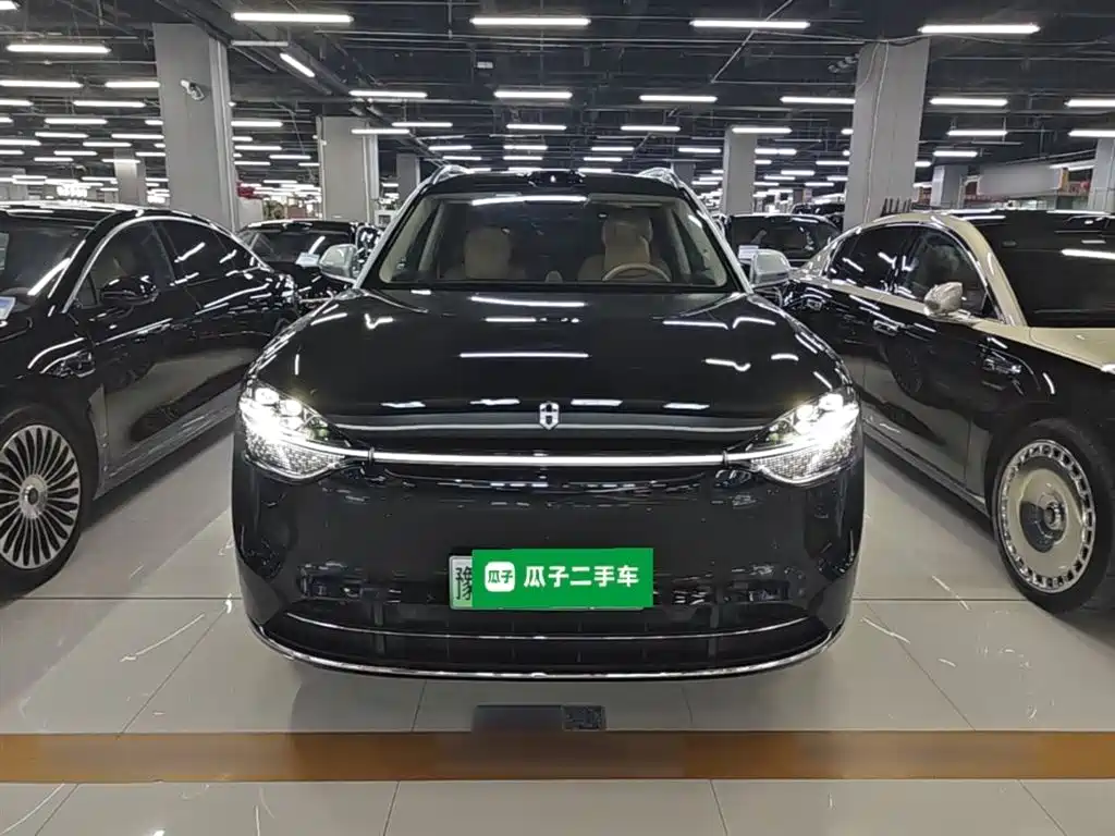 AITO Wenjie AITO M9 2025 Extended Range Ultra 52kWh 6-Seater фото 3