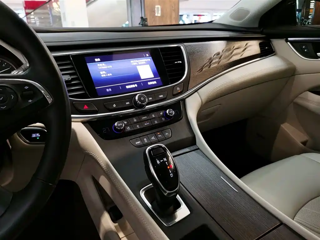 BUICK LACROSSE