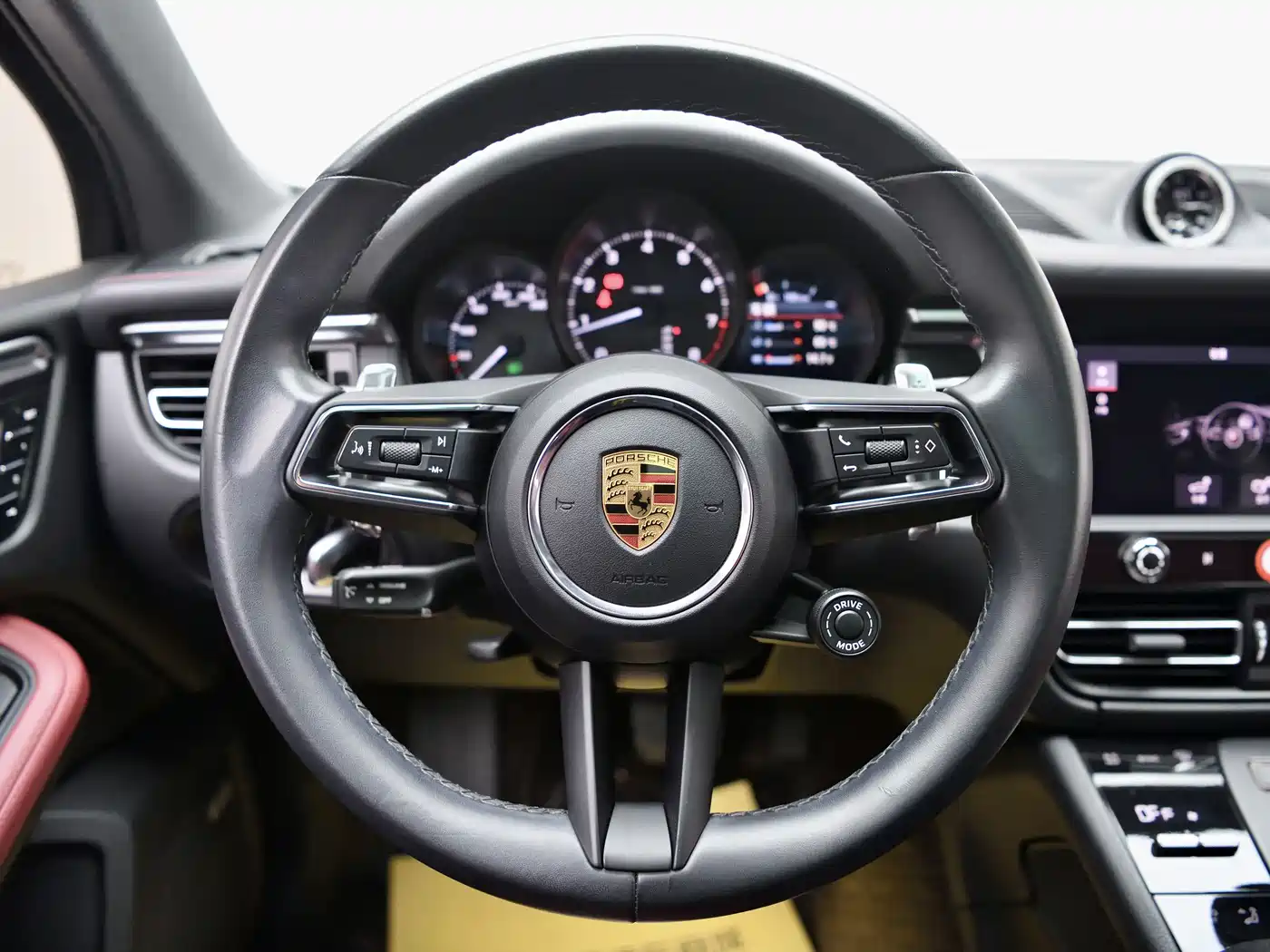 Porsche Macan 2023 Macan 2.0T фото 6