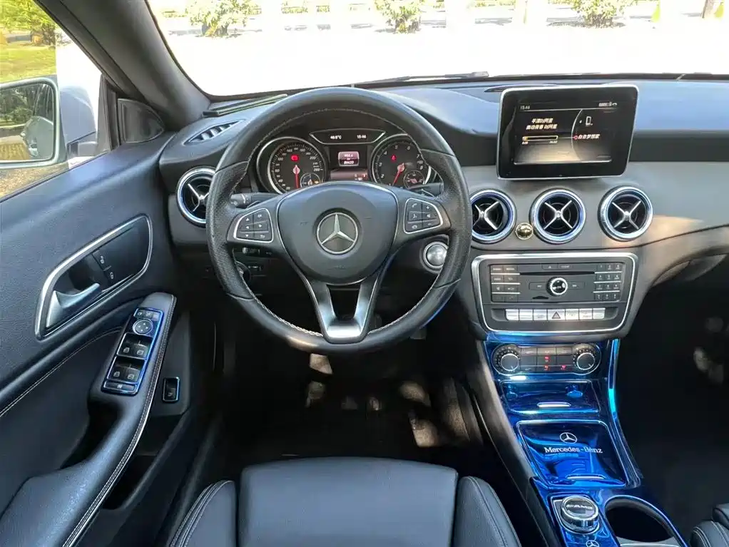 Mercedes-Benz CLA (Import) 2016 CLA 200 Sport фото 9