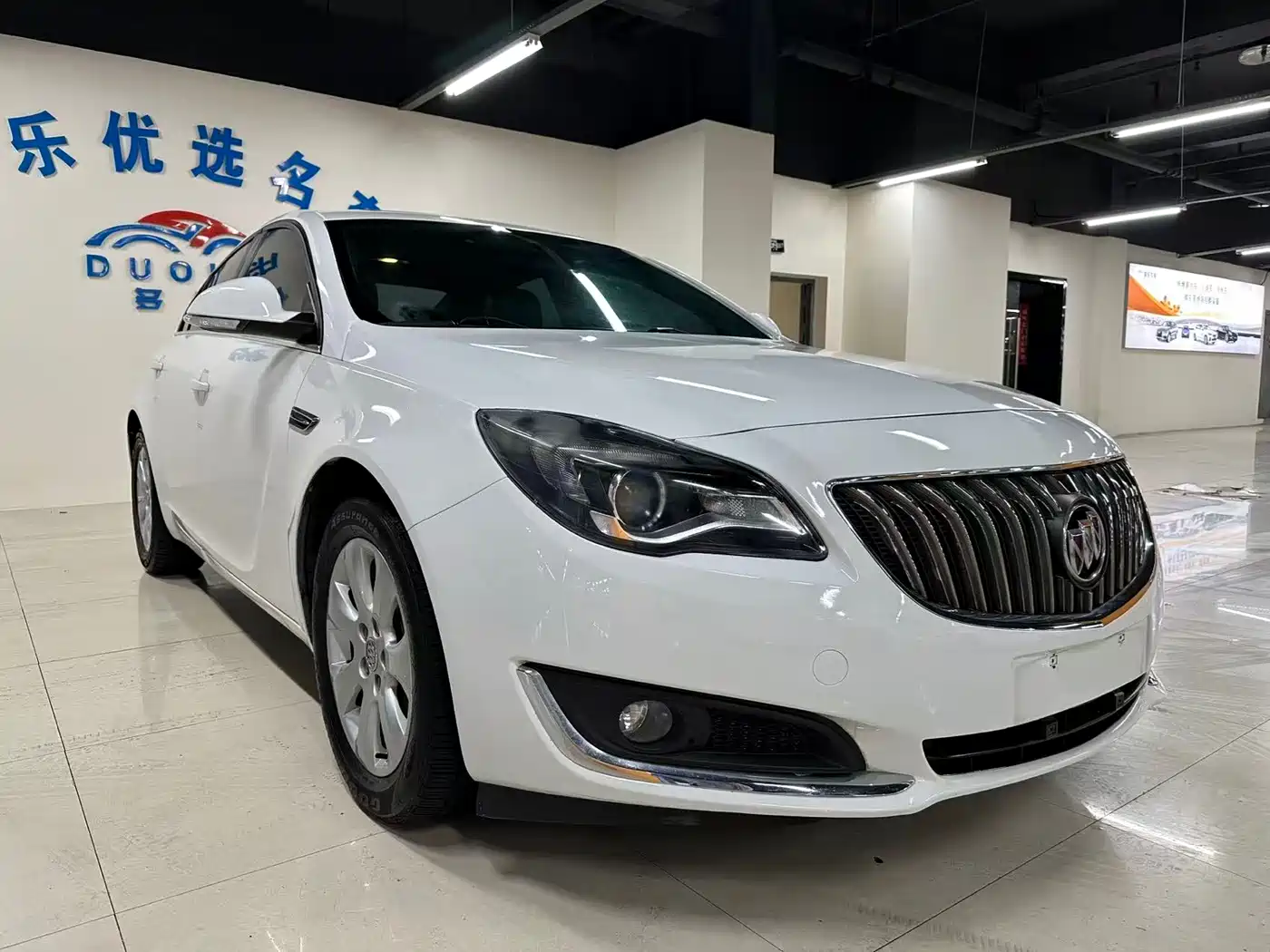 Buick Regal 2015 2.0L Leading Fashion Model фото 3