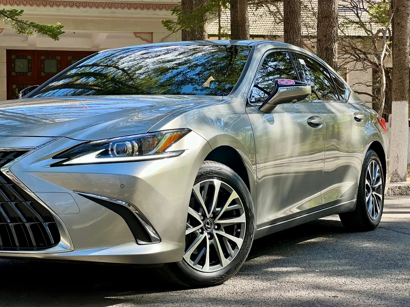 Lexus ES 2024 200 Premium Edition фото 2