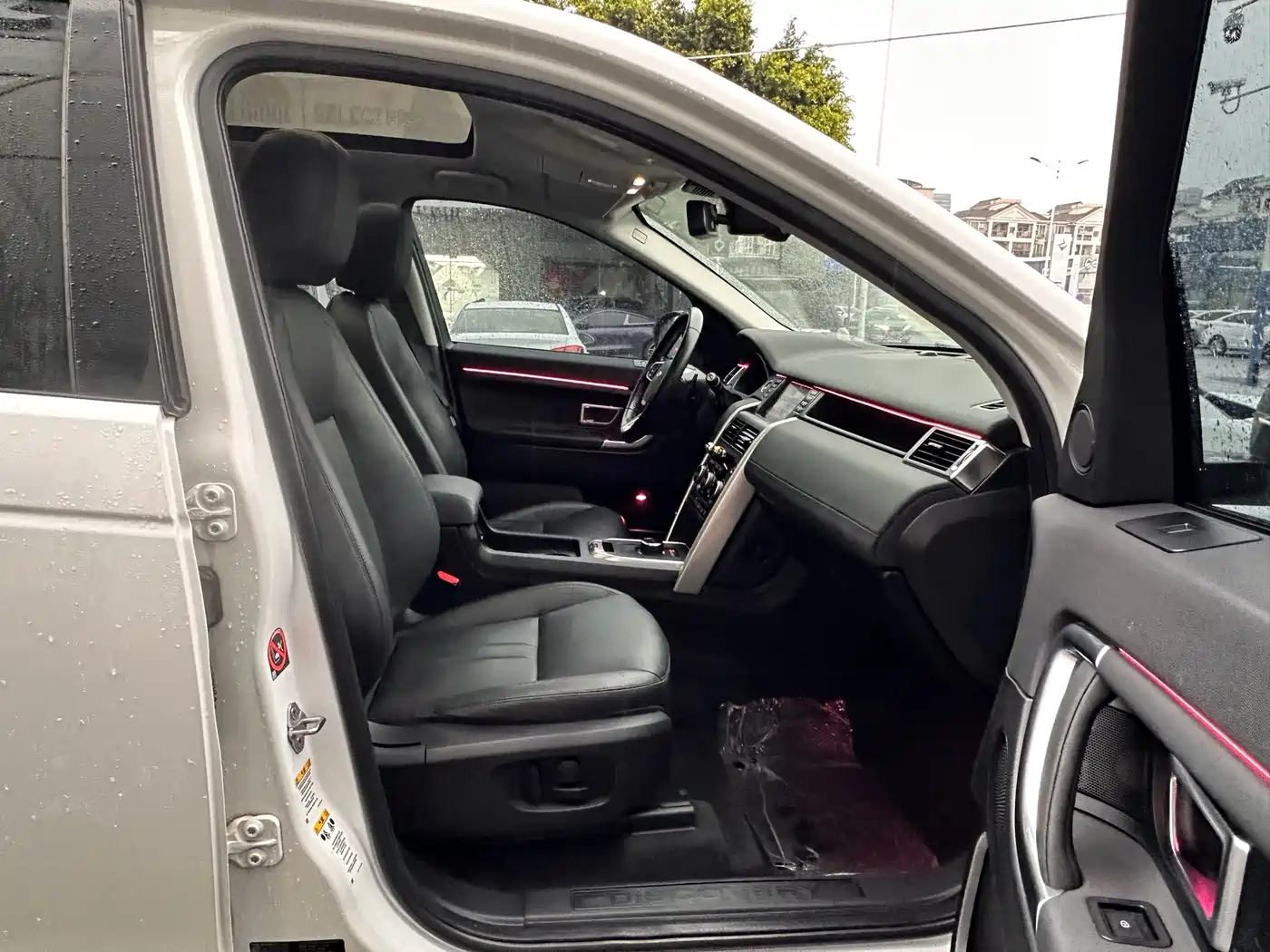 Land Rover Discovery Sport 2019 240PS SE Edition China V фото 6
