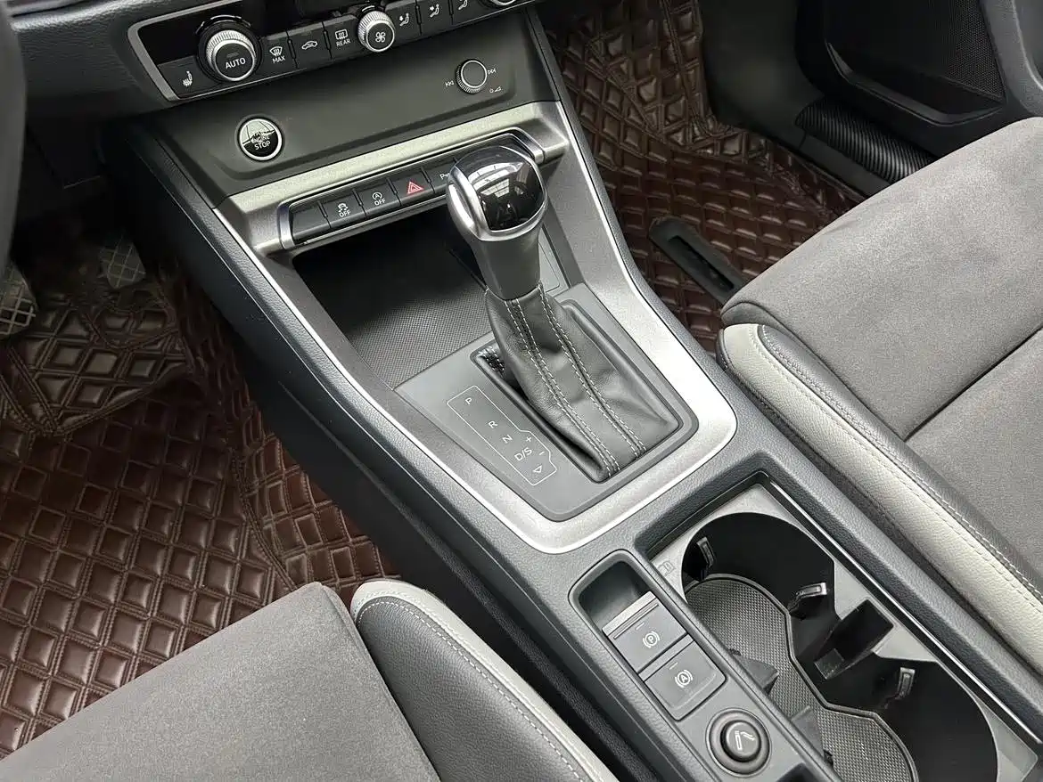 Audi Q3 2023 35 TFSI Fashion Dynamic (1.4T) фото 19
