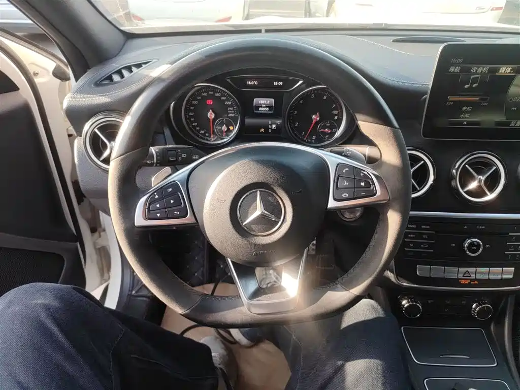 Mercedes-Benz GLA 2018 GLA 200 Polar Limited Edition фото 11