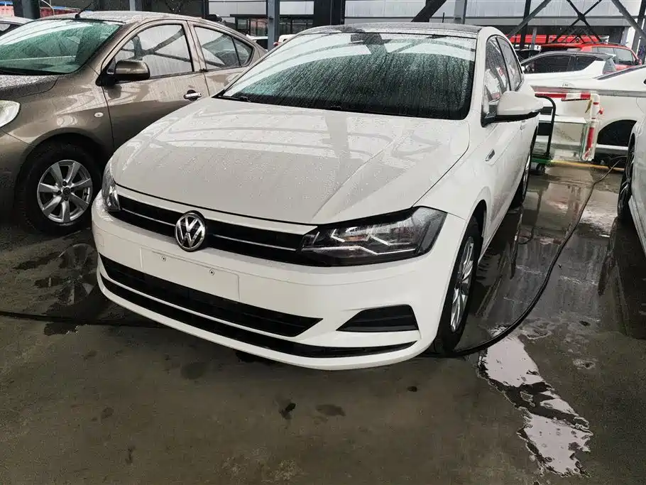 Volkswagen Polo 2019 Plus 1.5L Automatic Colorful Tech Edition