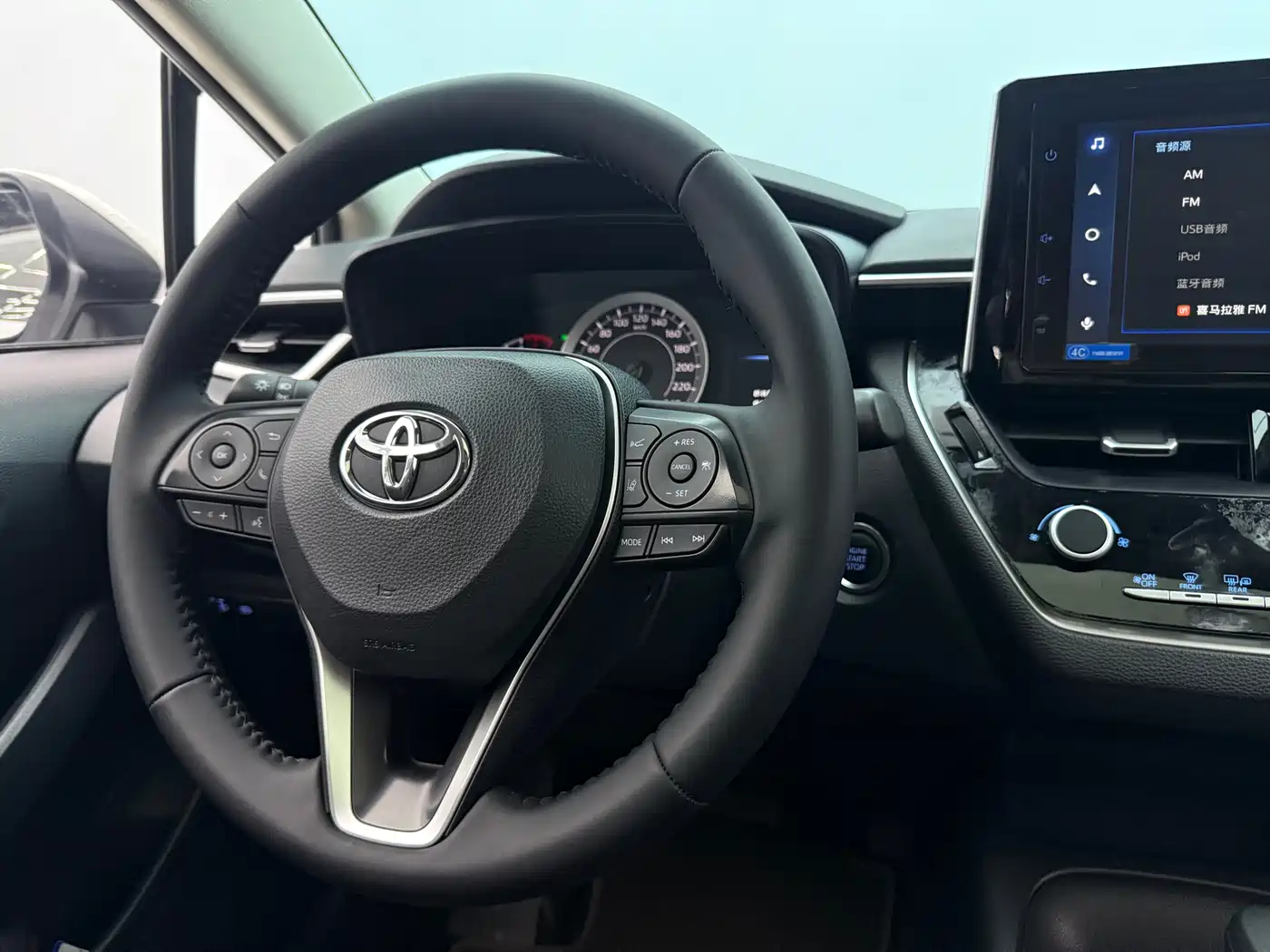 Toyota Corolla 2021 1.2T S-CVT Elite PLUS Edition фото 14