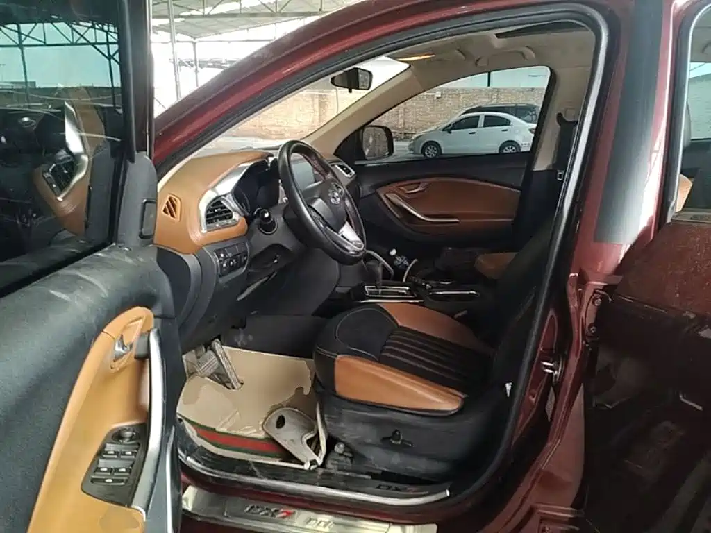 Soueast DX7 2017 2017 1.5T Automatic Luxury