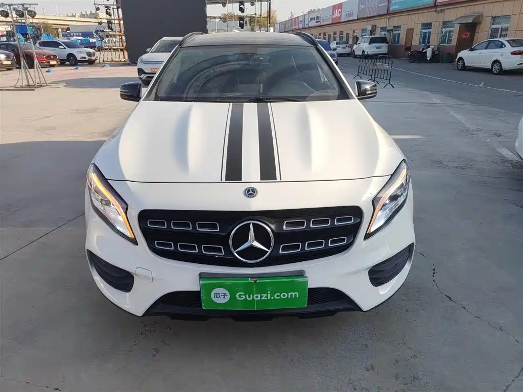 Mercedes-Benz GLA 2018 GLA 200 Polar Limited Edition фото 3