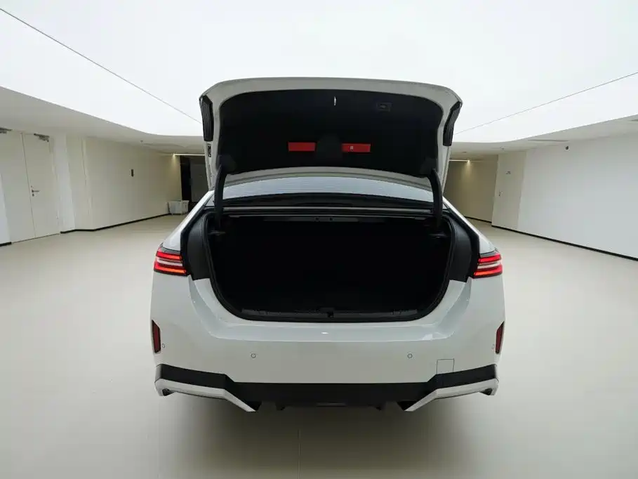 BMW i5 2024 2024 eDrive 35L M Sport Package
