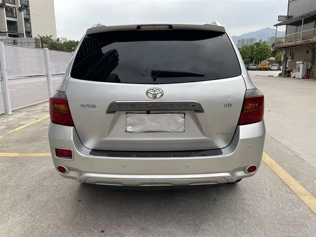 Toyota Highlander 2009 2.7L 2WD 5-seater Sport Edition фото 8