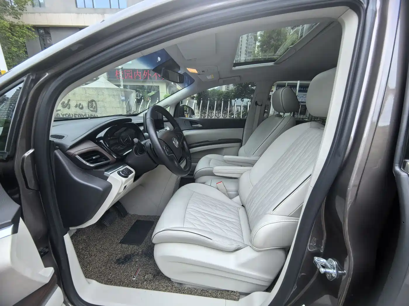 Buick GL8 2022 Land Business Class 652T Luxury фото 7
