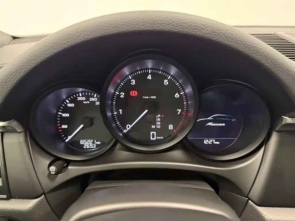 Porsche Macan 2023 Macan 2.0T фото 13