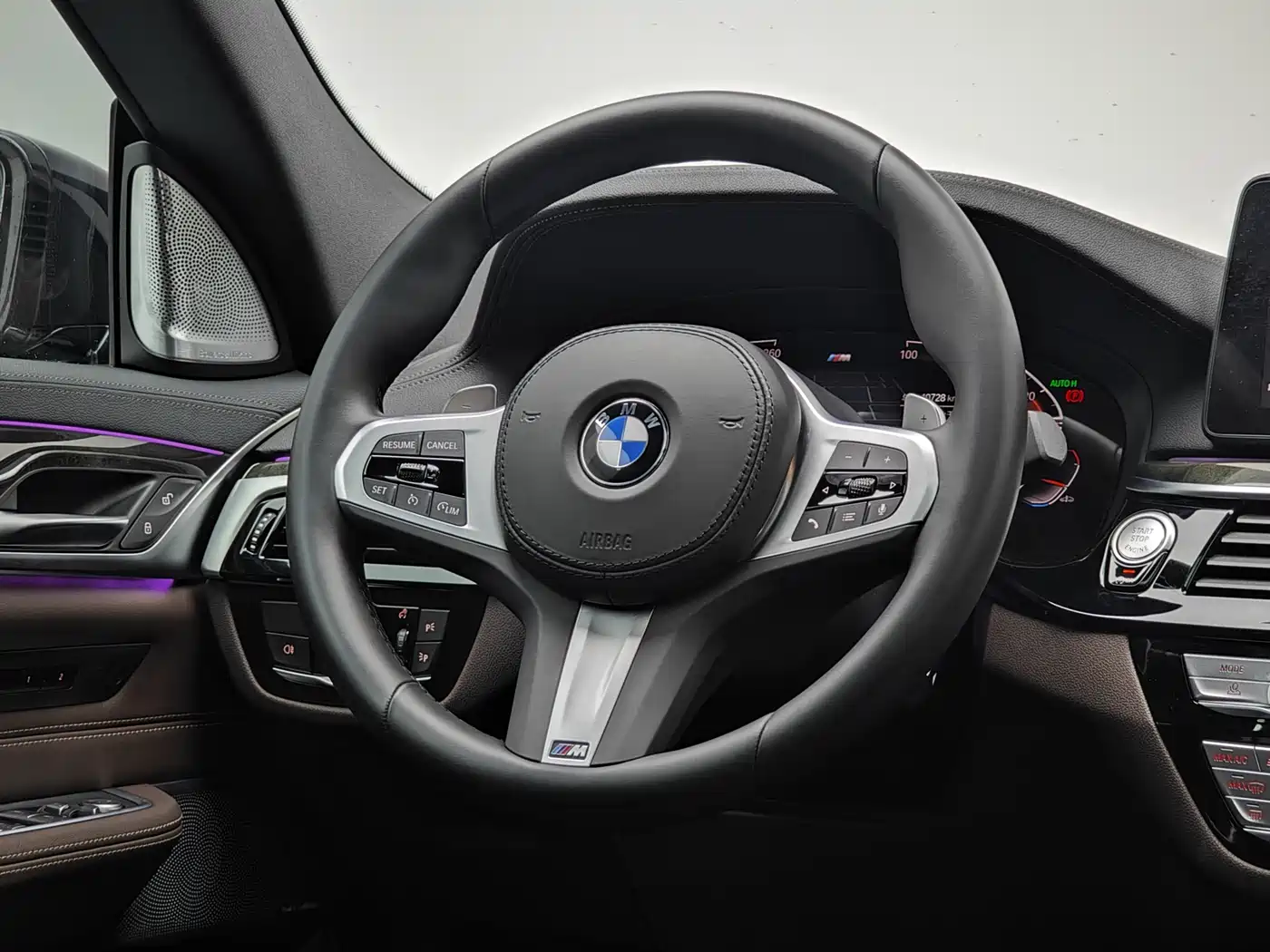 BMW 6 Series GT 2022 Model 630i M Sport Grand Tourer Edition фото 13