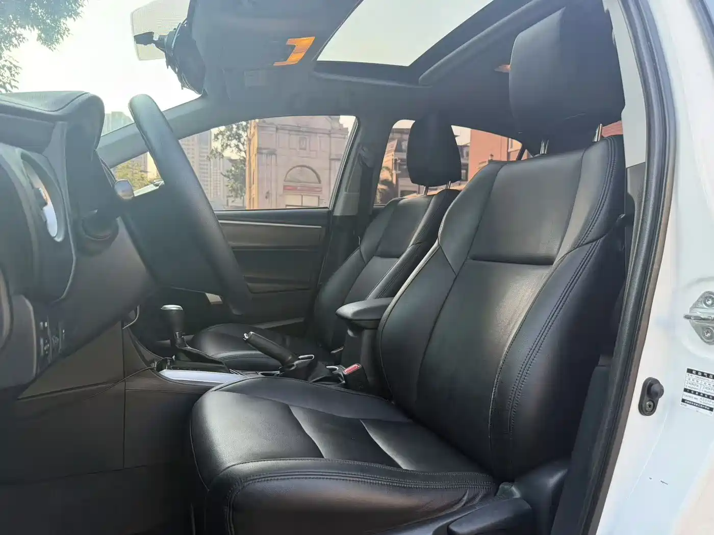 Toyota Levin 2017 Facelift 185T CVT Elite (China V) фото 9