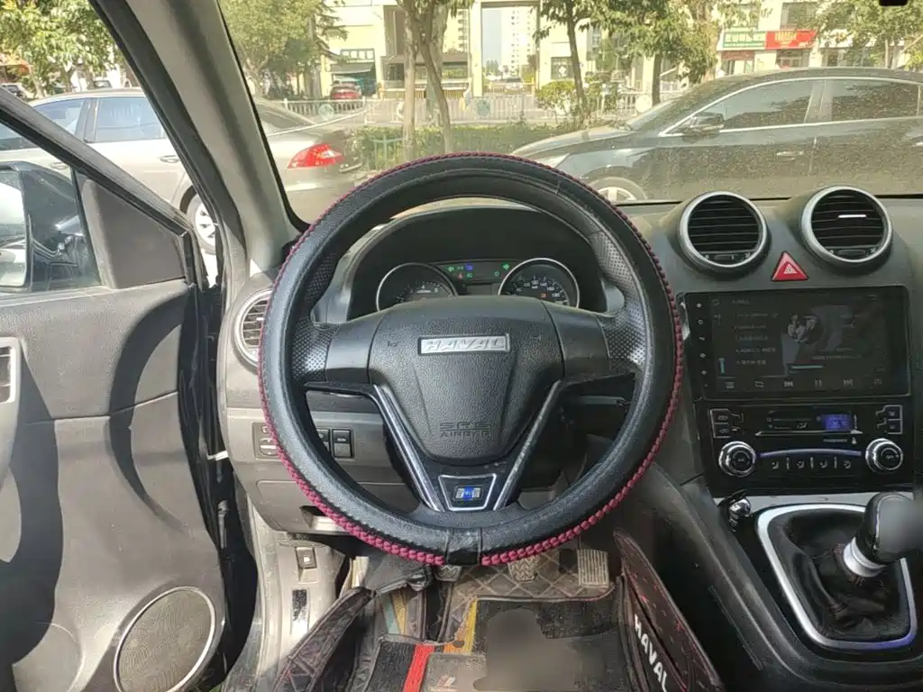 Photo 11 - Haval H6