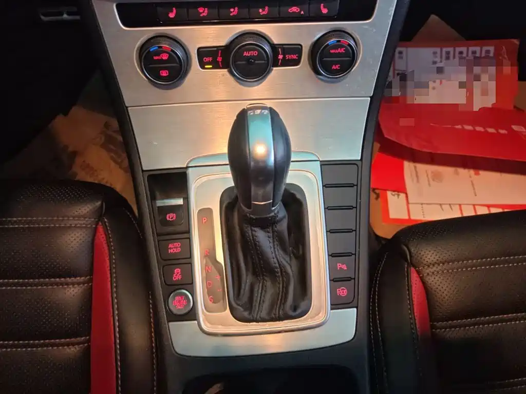 Volkswagen FAW-Volkswagen CC 2016 Model 1.8TSI Luxury фото 14