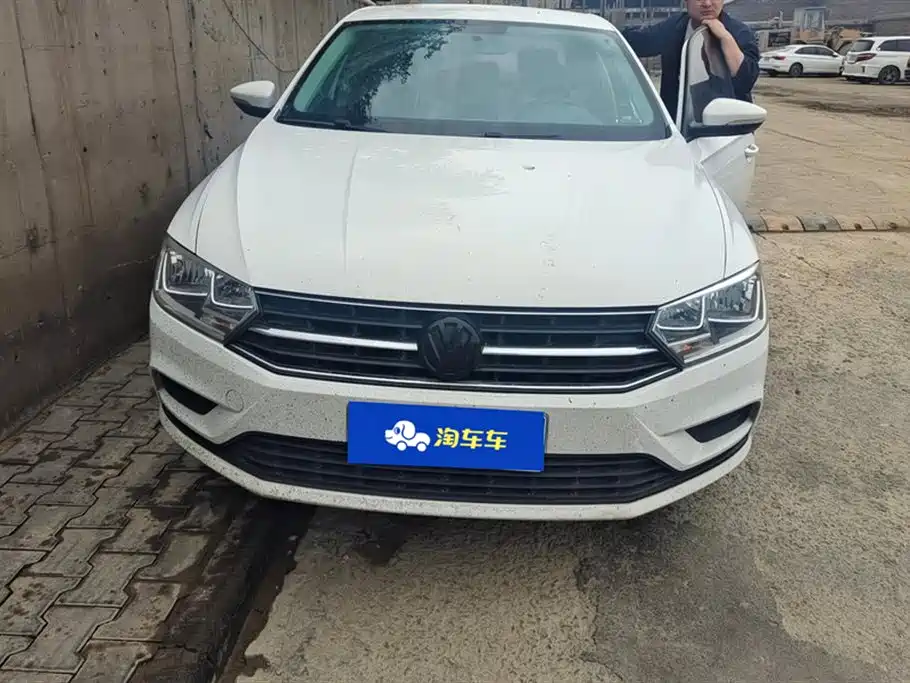Volkswagen Bora 2018 1.5L Automatic Fashion фото 2